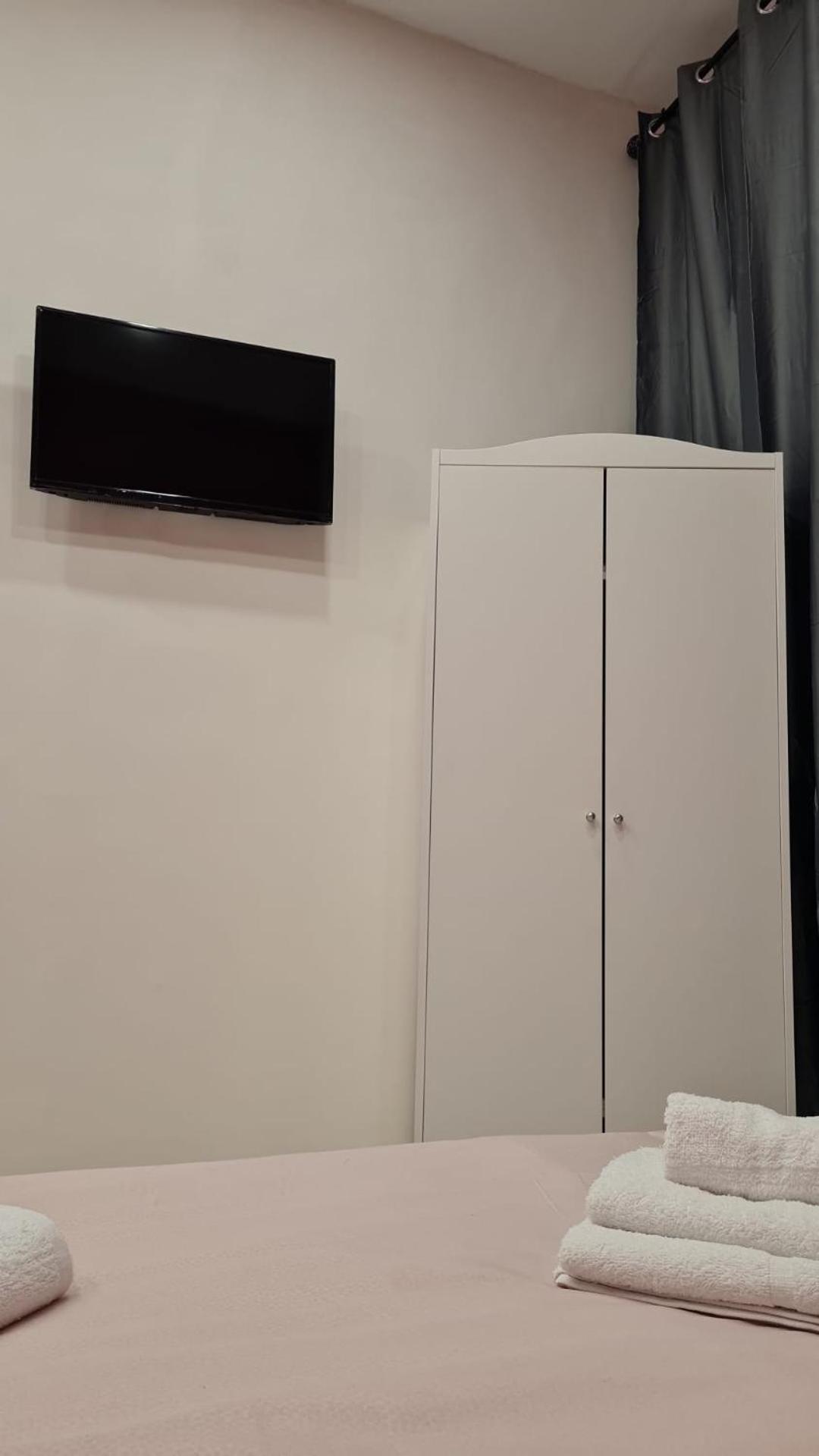 Fraleo Home Наполи Екстериор снимка