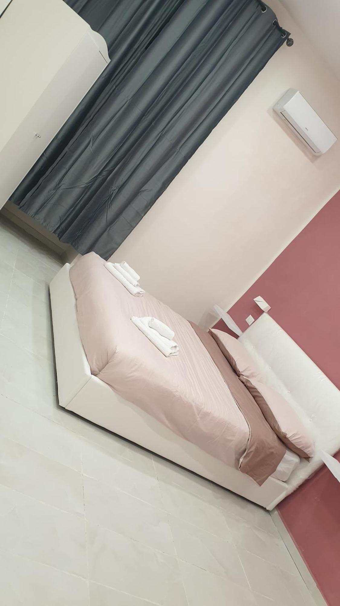 Fraleo Home Наполи Екстериор снимка
